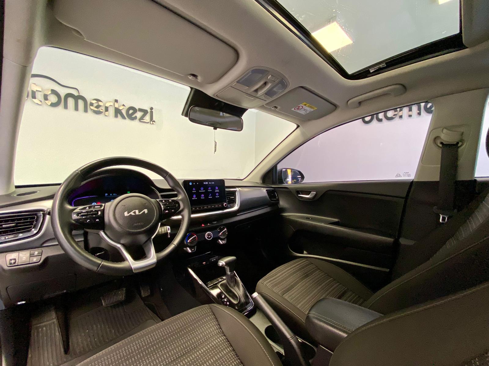 KIA STONIC 17